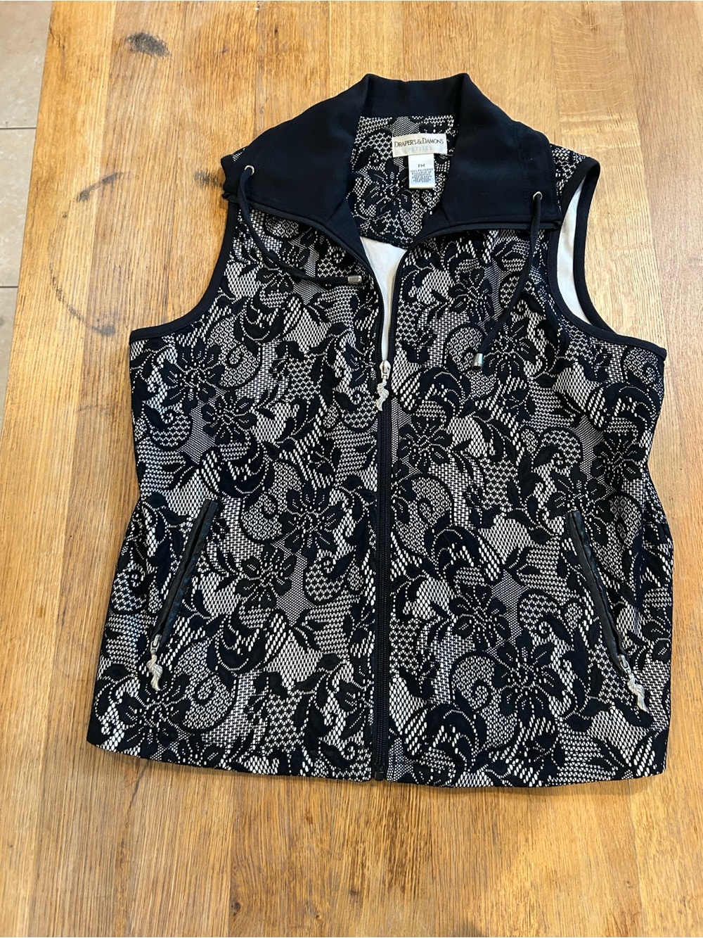 Black & White Floral Lace-Effect Zip Vest